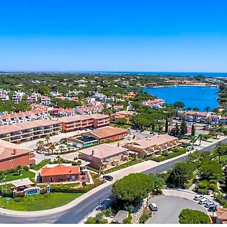 Lakeside Country Club - Turisticos فندق