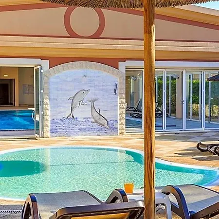 Lakeside Country Club - Turisticos 4*