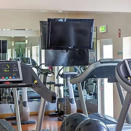 Hotel Lakeside Country Club - Turisticos 4*