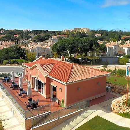 Lakeside Country Club - Turisticos Hotel